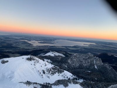 04ae7ff8-4c6a-45bb-885e-a5c70a2b3939