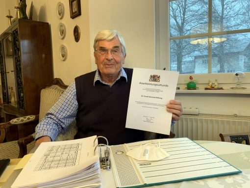 1aDr. Frank Gernand 2