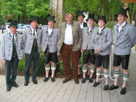 Cramer-Klett mit Trachtlern Hohenaschau