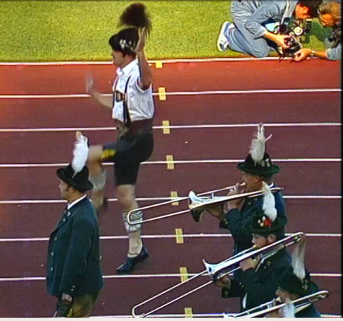 Olympia 1972 in München _ Die Eröffnungsfeier (Auftritt Plattler aus dem Chiemgau_Sepp Messerer)