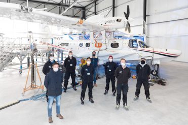 gruppenfoto-dlr-und-dornier-seawings-testteam