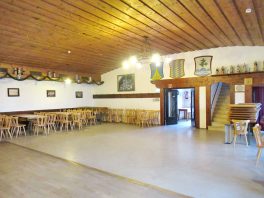 kl-Leeres Trachtenheim. 2