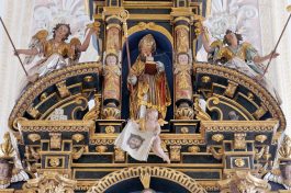 kl-1St. Andreas - Altar nah