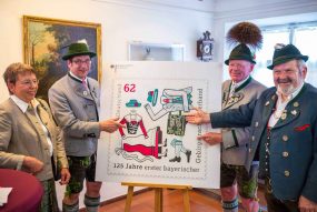 kl-k3-Trachtenbriefmarke-1002118