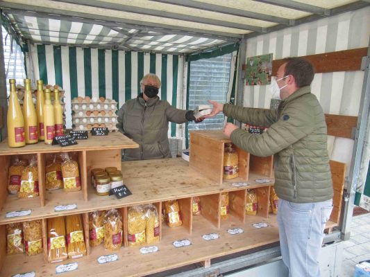 1Eier und Nudeln - Donishof