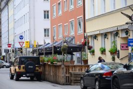 Schanigarten in der Amalienstraße, Maxvorstadt, Deutschland