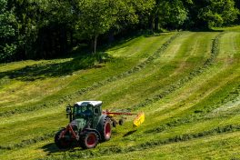 Feldarbeit-Samerberg-1300969