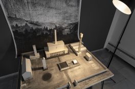 Modell Herbert Nauderer Staedtische Galerie Rosenheim Die Expedition 1, 2021 Foto Patrik Graf