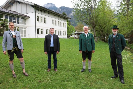 aschau ehrung gemeinderat01