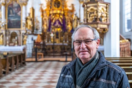 Kirchenpfleger-1220777