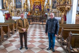 Kirchenpfleger-1220785