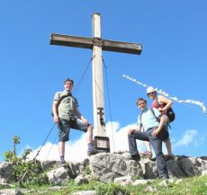 1Auf der Kampenwand mit Kreuz