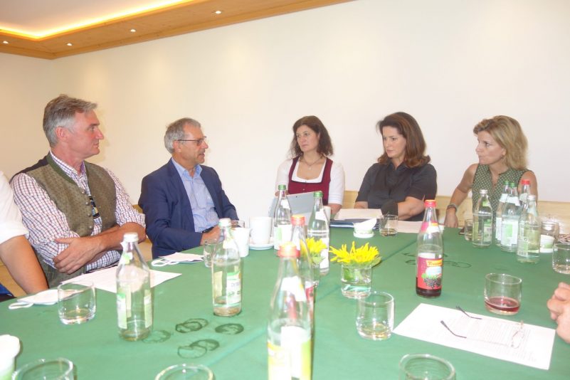 1Gschmendtner-dippold-Claudia-Ministerin-Ludwig