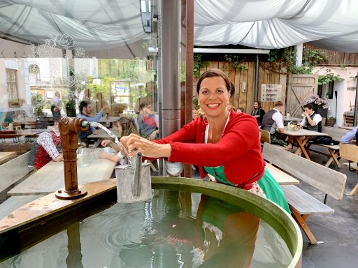 1Traudi Siferlinger 1