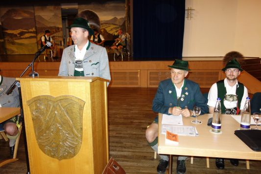 Bgm. Schlechter, Gauvorstand Huber, Stv. Fischer