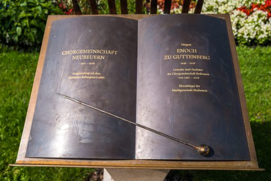 Denkmal-Guttenberg-1000666