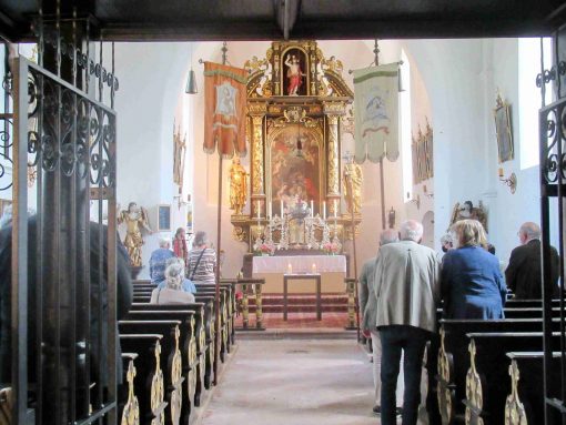 kl-Kirche innen quer.2