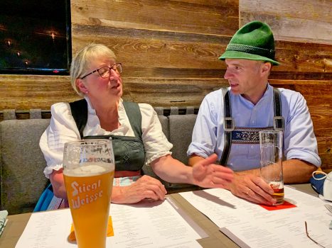 1Jutta Hugel mit Priens Vorstand Klaus Löhmann