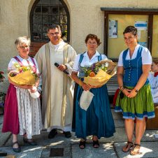 Mesnerin Hilde Auer, Diakon Günter Schmitzberger, Mesnerin Christa Schmid und Verwaltungsleiterin vom PV Rohrdorf, Maren Göttlinger