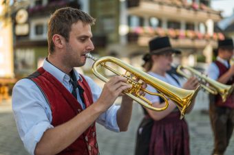 Festgottesdienst-zum-Patrozinium-mit-Kraeuterweihe-1460403