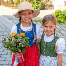 Festgottesdienst-zum-Patrozinium-mit-Kraeuterweihe-1460469