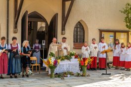 Festgottesdienst-zum-Patrozinium-mit-Kraeuterweihe-1460671