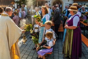 Festgottesdienst-zum-Patrozinium-mit-Kraeuterweihe-1460731