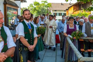 Festgottesdienst-zum-Patrozinium-mit-Kraeuterweihe-1460748