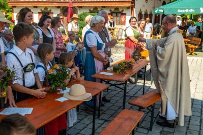 Festgottesdienst-zum-Patrozinium-mit-Kraeuterweihe-1460772