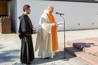 KID21149-040921-5117