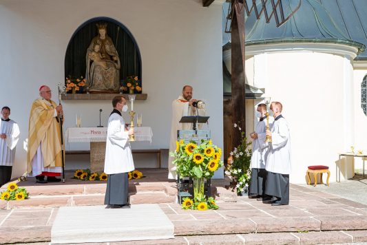 KID21149-040921-5437