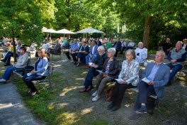 KID21149-040921-5575