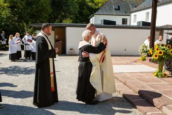 KID21149-040921-6651