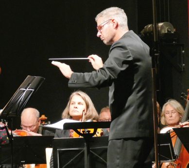 Penninger beim Dirigieren der IP Oktober 20