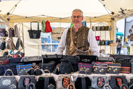 Trachtenmarkt-1490649