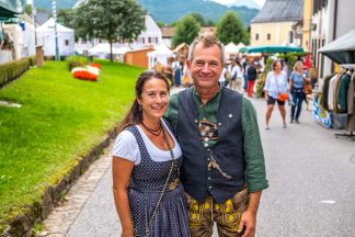 Trachtenmarkt-1490708