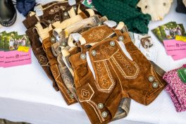 Trachtenmarkt-1490844