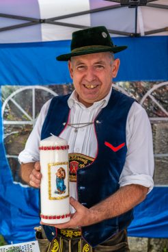 Trachtenmarkt-1490946