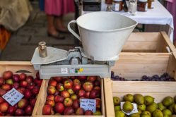 Trachtenmarkt-1490974