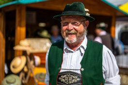 Trachtenmarkt-1500038