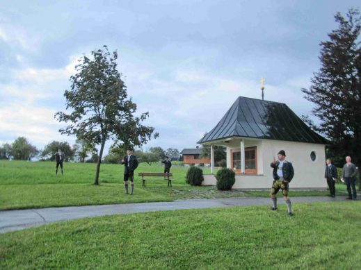 kl-Schnalzen mit Leichenhaus