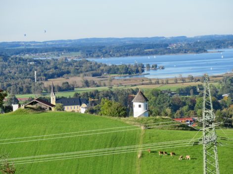 1Herbstblick auf Bernau und den Chiemsee