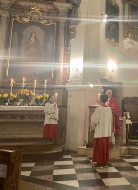 kl-1mitKatharinenaltar hoch