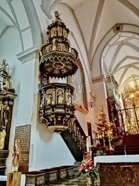 b35f87cc-1fb5-4e1f-87c8-d1f3bfe2ef64