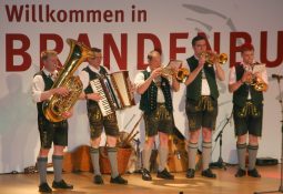 1ChiemgauerBiergartenmusi