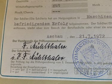 1Zeugnis-Unterschrift Mühlthaler