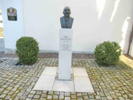 kl-1Gedenken an Pfarrer Hieber