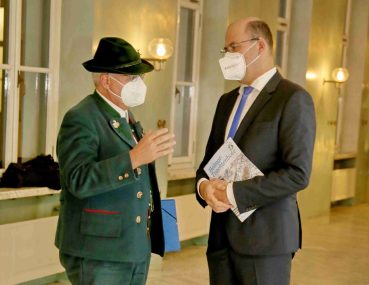 kl-1Günter Frey - Minister Füracker