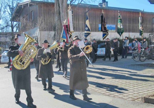 kl-1Trauerzug2
