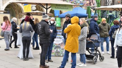 2022-03-16-grundkurs-aktion-marienplatz-verbraucher